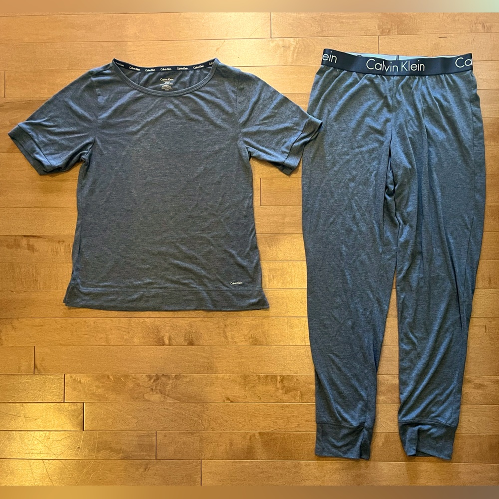 Calvin Klein Mens Sleep Set Shirt and Joggers Size Small Gray